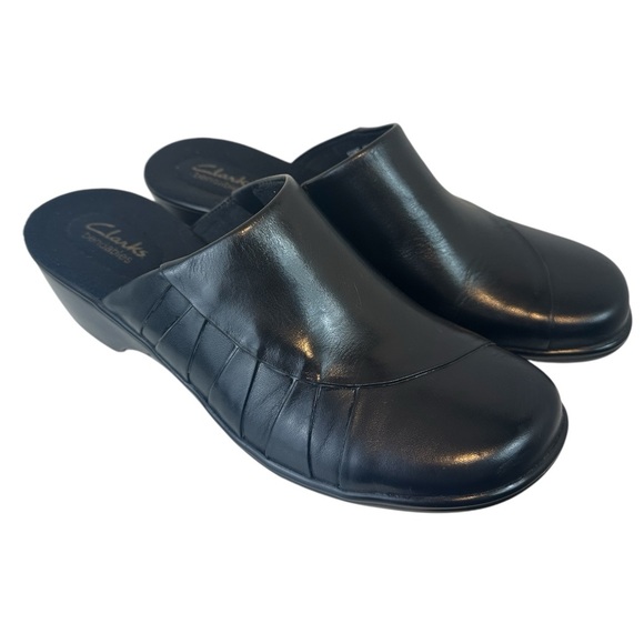 Clarks Shoes - Clarks Bendables Slip-On Clogs Women’s Size 9.5 Classic Black Like New Leather